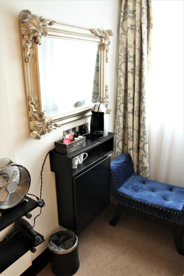 The Lane - Boutique Residence Голвей Екстер'єр фото